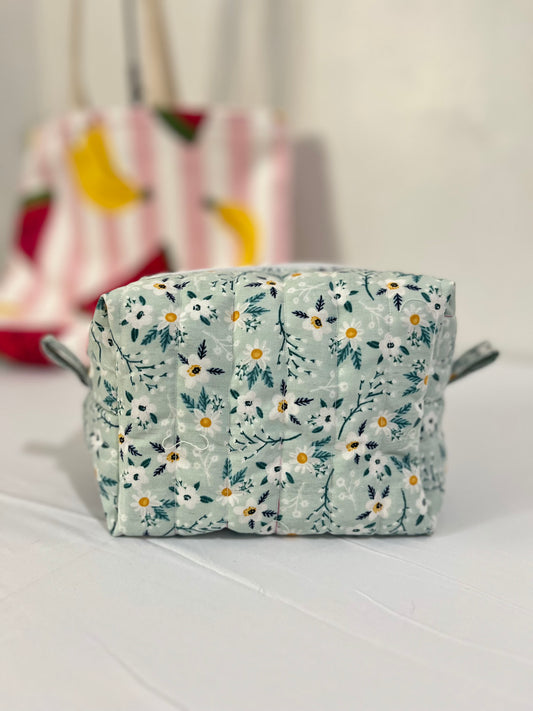 DAISY COSMETIC BAG