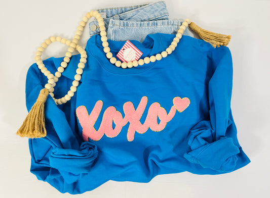 XOXO SWEATSHIRT